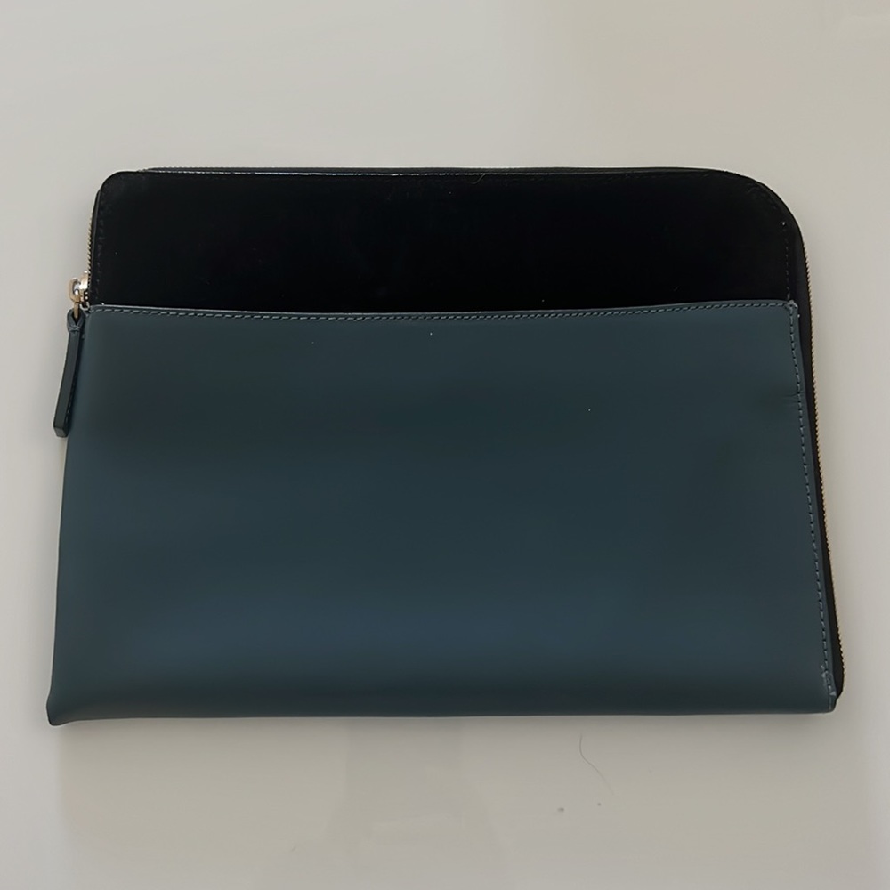 Document Holder - image 2